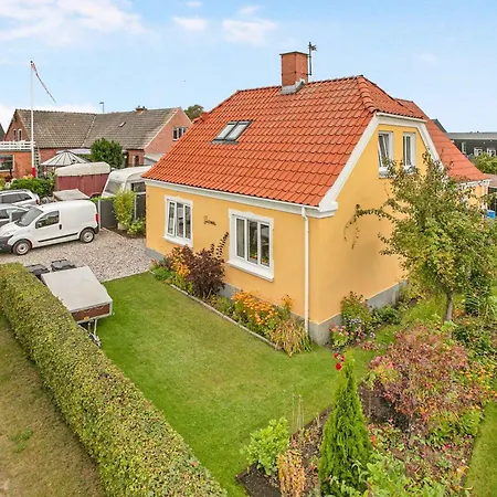 Villa Holiday 200 M From The Water With Sea View, Hadsund