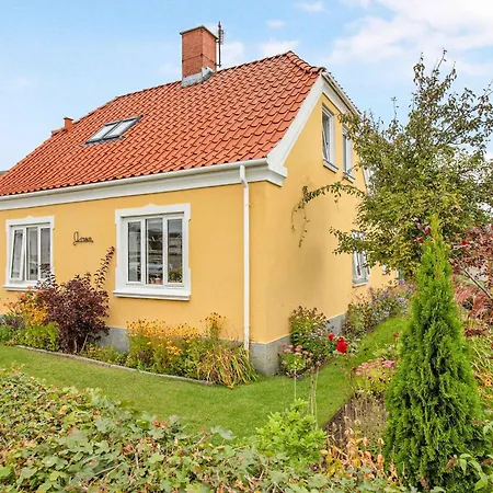 Holiday 200 M From The Water With Sea View, Villa